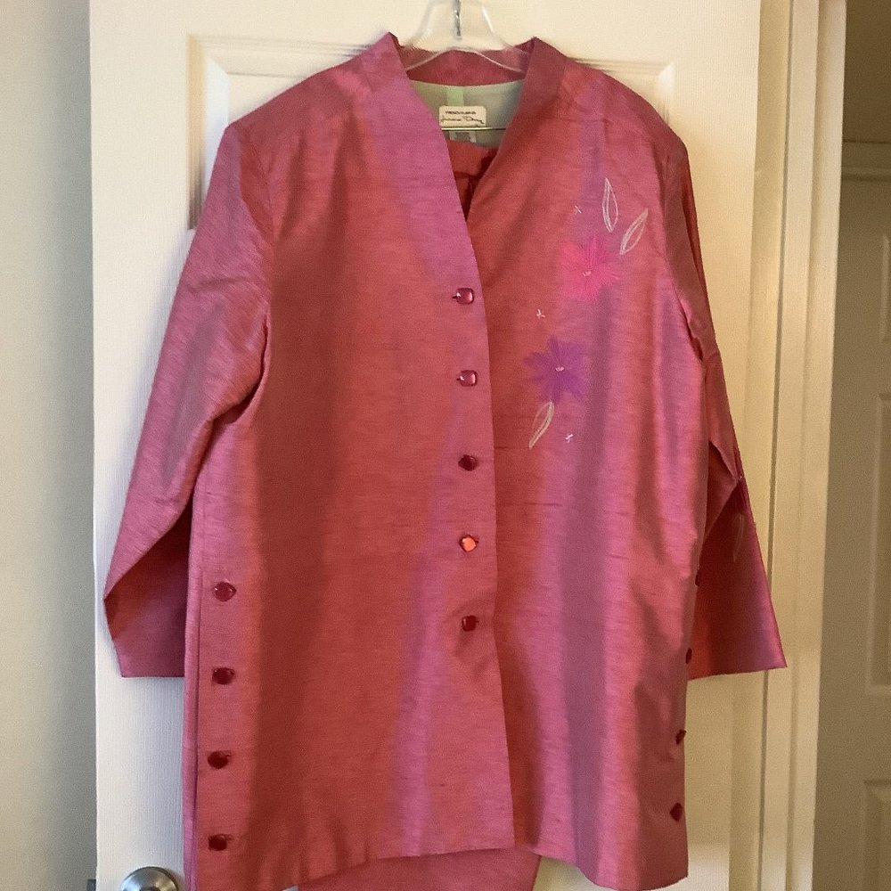 Silk Pant Suit with Detailed Embroidery